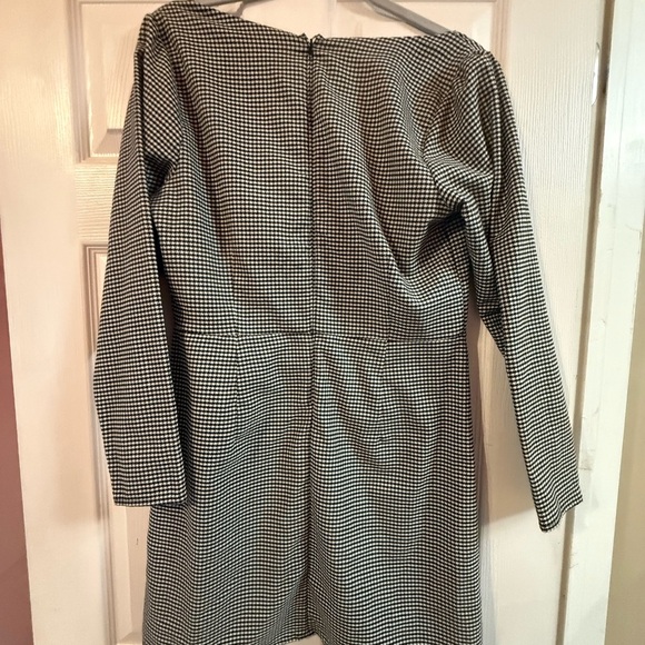 Abercrombie & Fitch Monochrome Long Sleeve Dress - Picture 5 of 5
